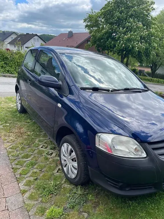 Gebraucht VW Fox 55 PS (40 kW) 2005 Blau Kleinwagen