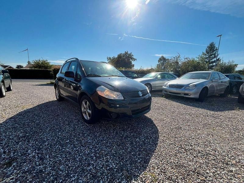 Schwarz Gebraucht 2008 Suzuki SX4 Club Limousine | 800 € (Superpreis) - Bild 1/4