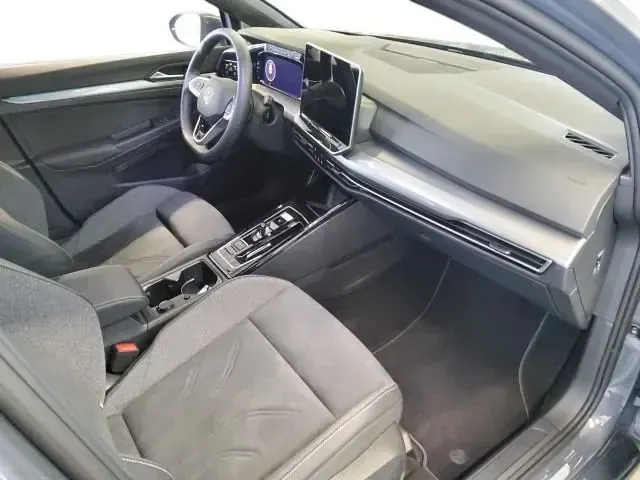 Gebraucht VW Golf VIII Edition 150 PS (110 kW) 2024 Grau Limousine