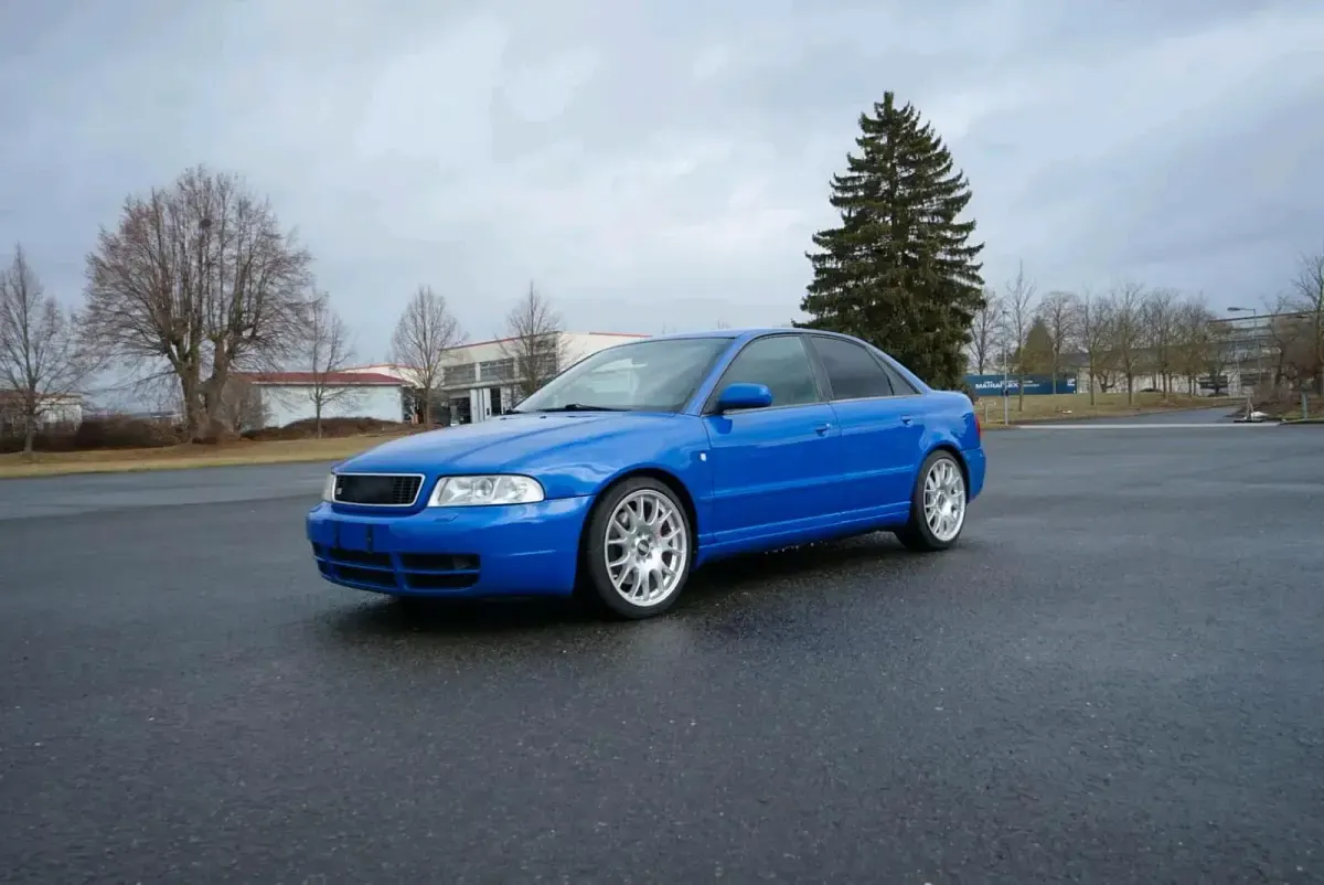 Gebraucht Audi S4 Sport 265 PS (194 kW) 1998 Blau Limousine