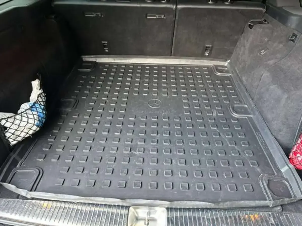 Gebraucht Mercedes E350 Avantgarde 265 PS (194 kW) 2012 Schwarz Kombi