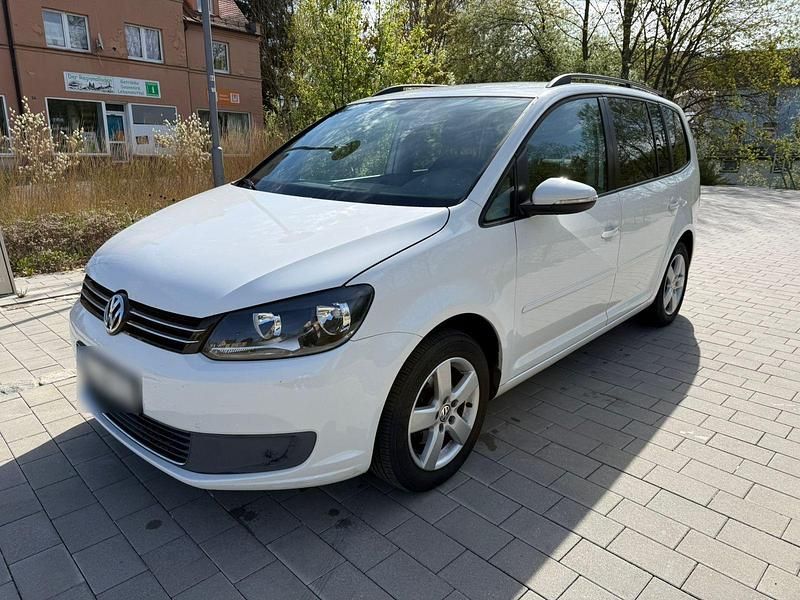 Gebraucht VW Touran 2012 Weiß Van / Kleinbus