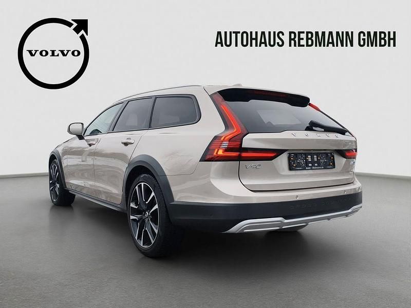 Gebraucht Volvo V90 CC Ultimate 250 PS (183 kW) 2024 Beige Kombi
