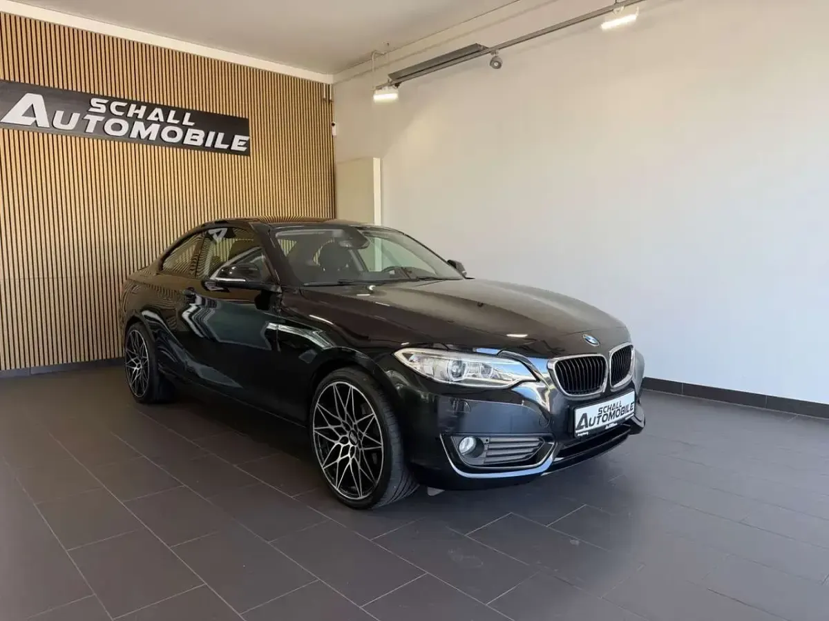 Gebraucht BMW 218 Sport Line 143 PS (105 kW) 2015 Black sapphire metallic Coupé