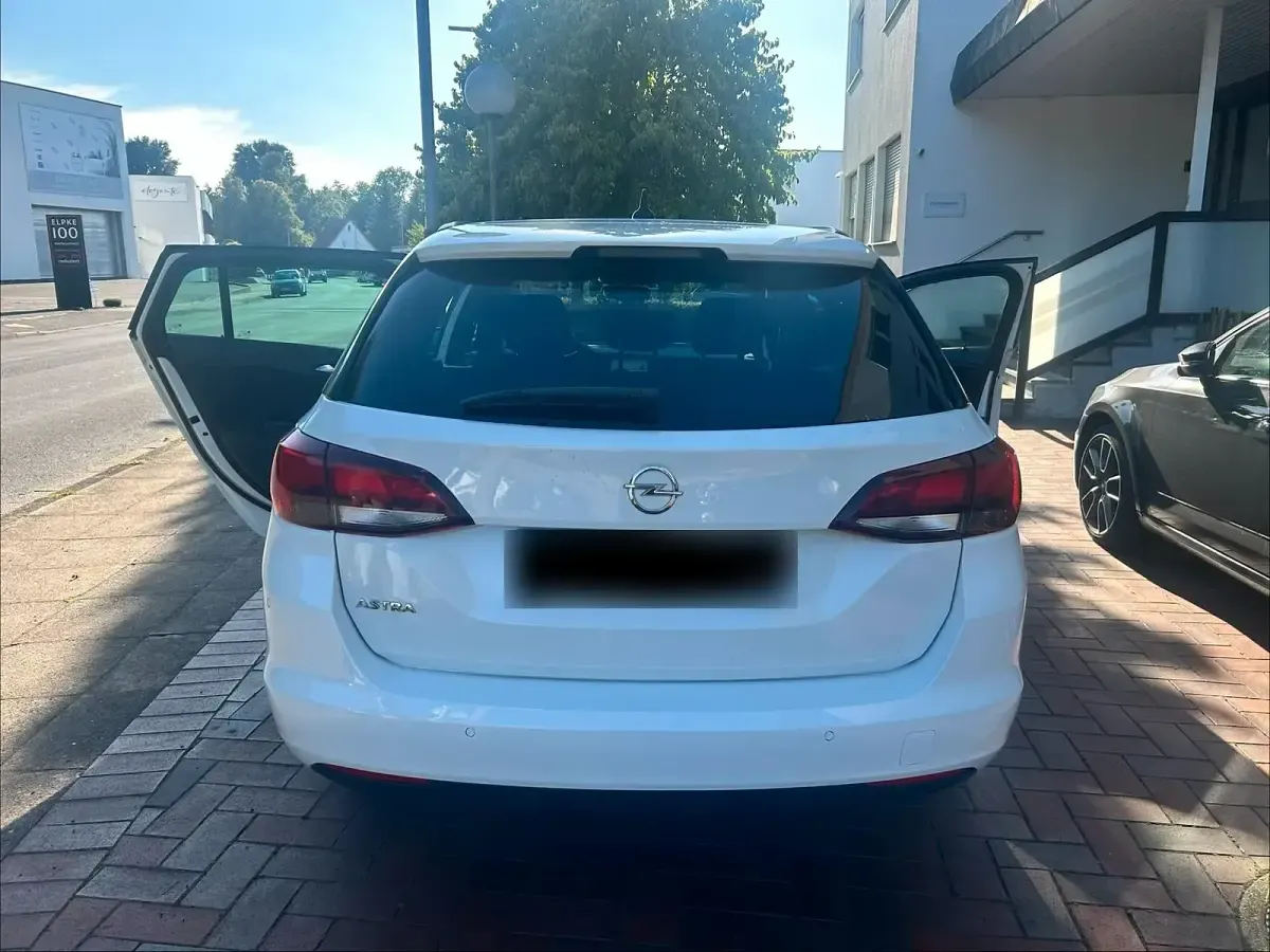 Gebraucht Opel Astra 110 PS (80 kW) 2018 Weiß Kombi