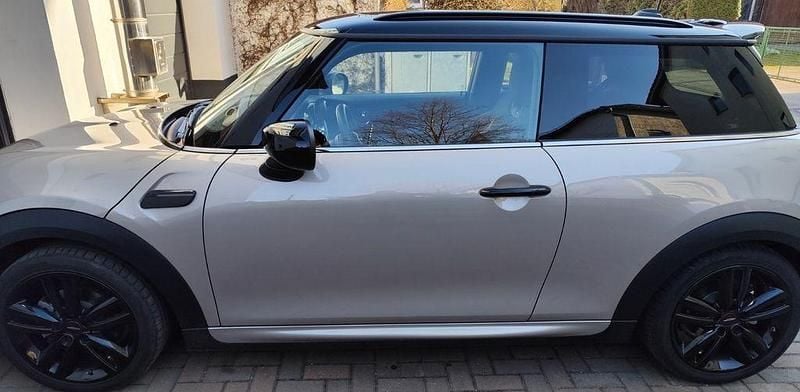 Gebraucht Mini John Cooper Works 136 PS (100 kW) 2023 Grau Kleinwagen