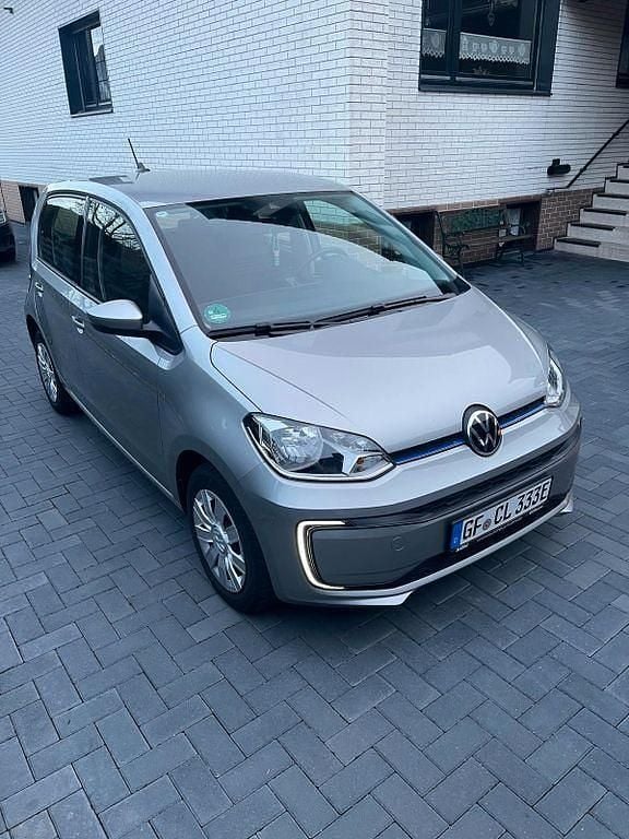 Gebraucht VW e-up! Style 61 kW (83 PS) 2022 Schwarz Kleinwagen