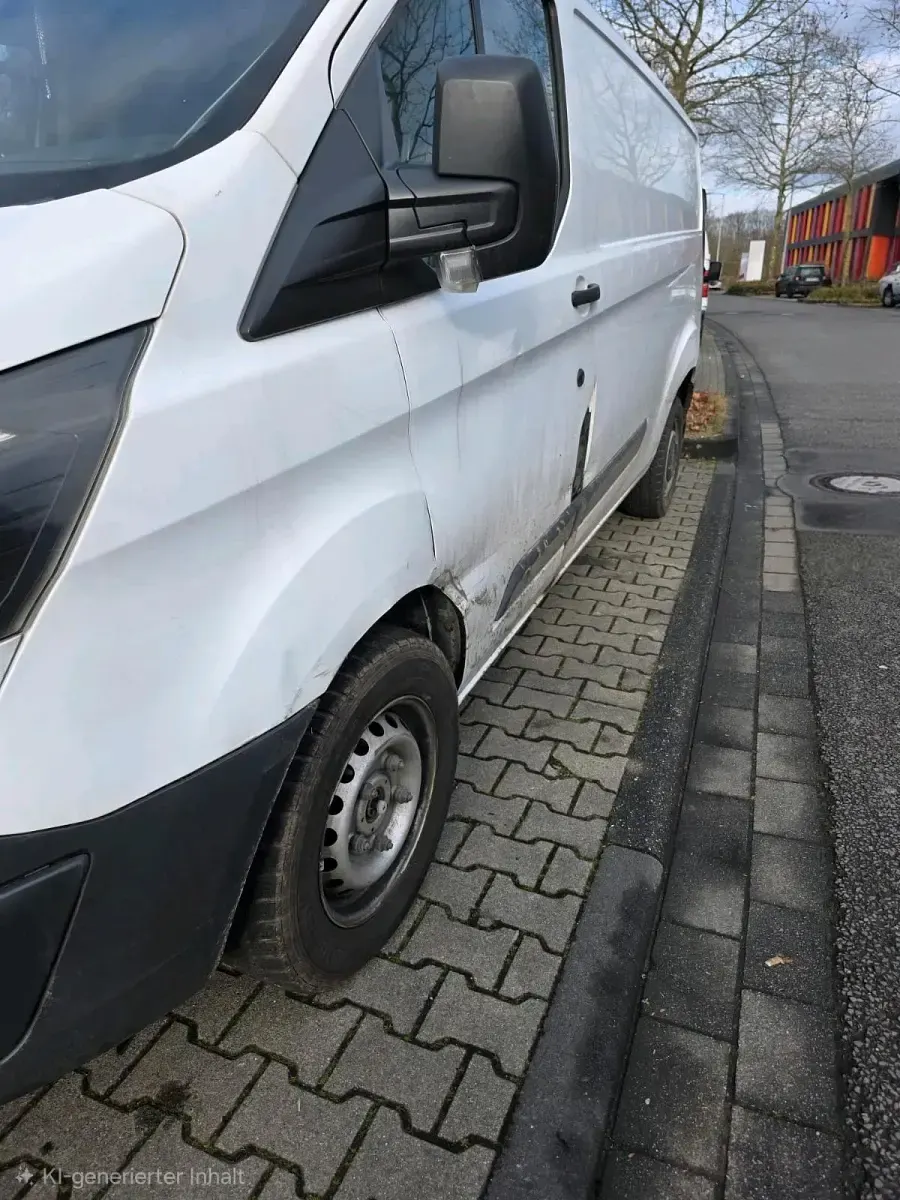 Gebraucht Ford Transit Custom 131 PS (96 kW) 2017 Weiß Van / Kleinbus