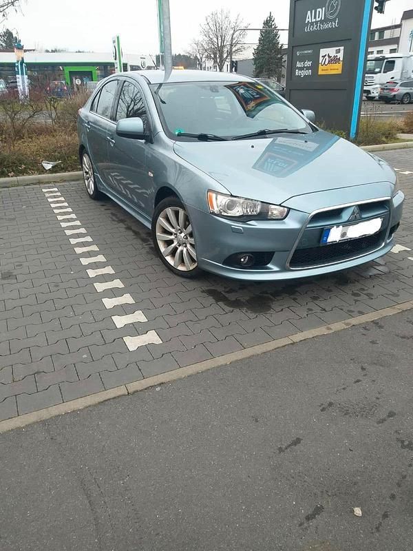 Blau Gebraucht 2009 Mitsubishi Lancer Limousine | 6.800 € (Teuer) - Bild 1/4