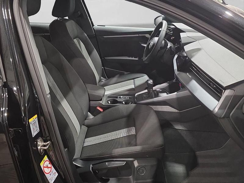 Gebraucht Audi A3 Advanced 116 PS (85 kW) 2025 Schwarz Limousine