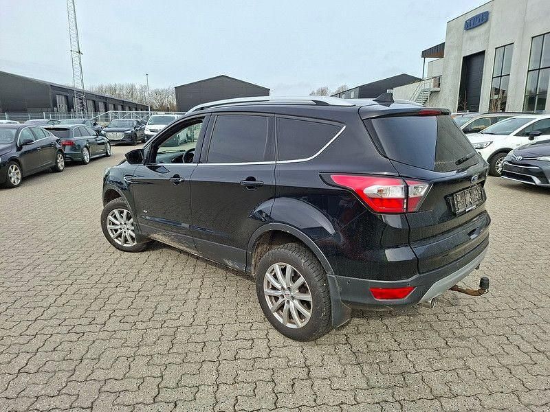 Gebraucht Ford Kuga Titanium 179 PS (131 kW) 2017 Schwarz SUV