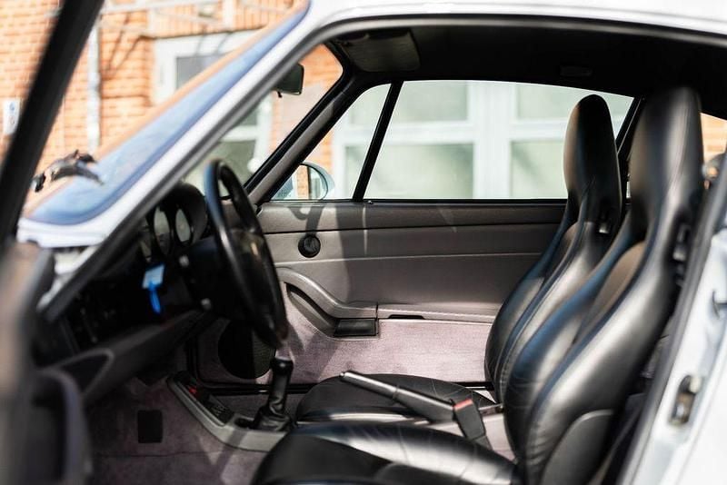 Gebraucht Porsche 993 286 PS (210 kW) 1996 Gletscher weiß (l3au) Coupé