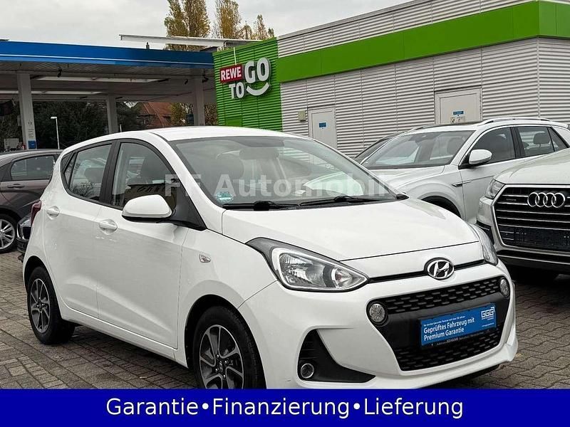 Weiß Gebraucht 2018 Hyundai i10 YES! Kleinwagen | 9.500 € (Fairer Preis) - Bild 1/3