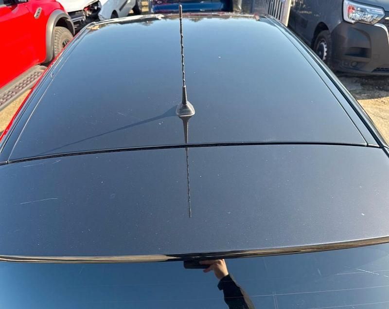 Gebraucht Renault Captur Intens 150 PS (110 kW) 2019 Blau SUV