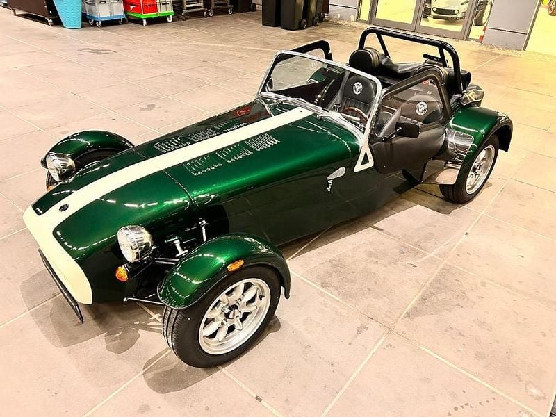Neu Caterham Seven 170 PS (125 kW) 2025 Grün Cabrio