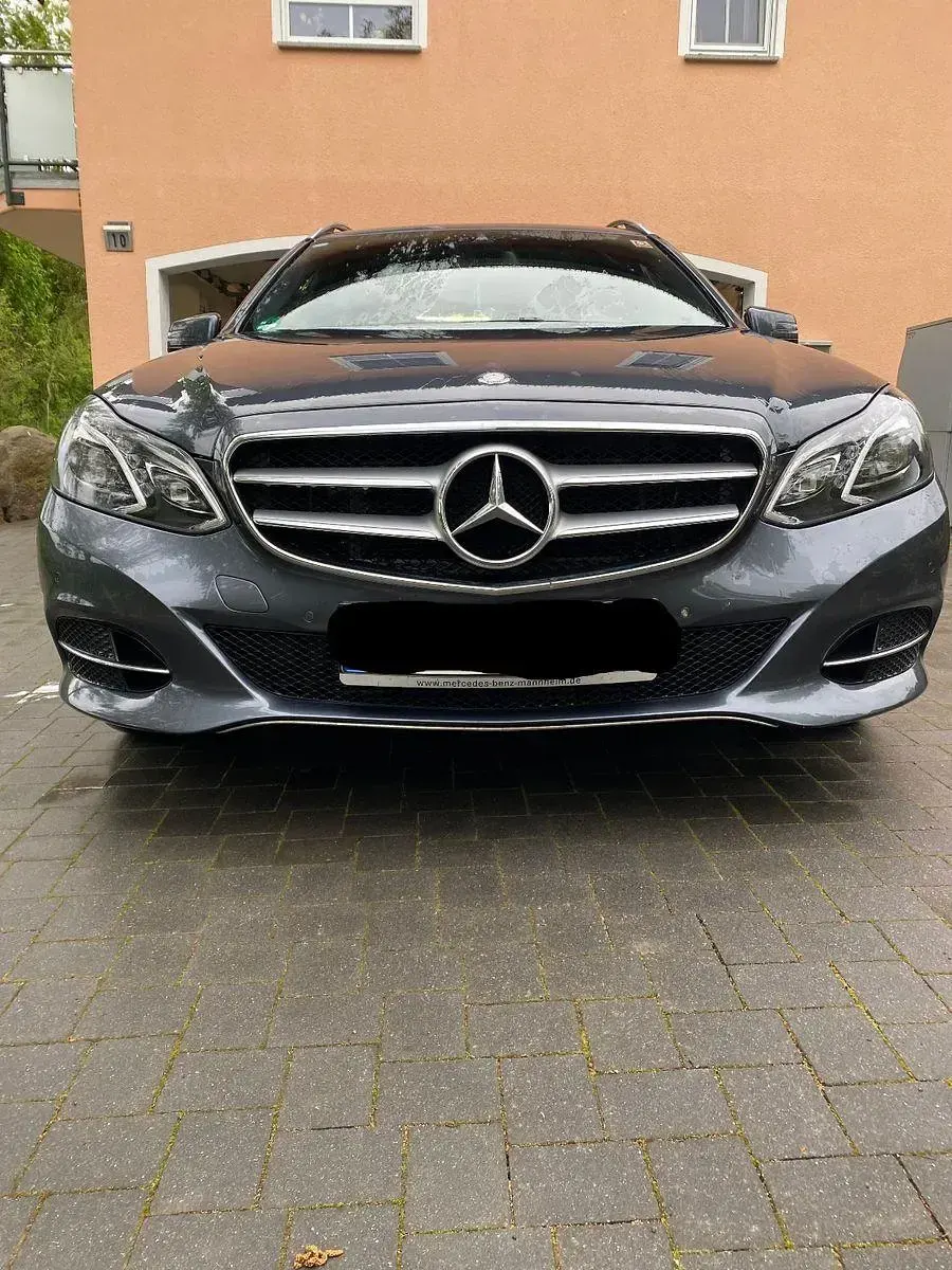 Second-hand Mercedes E220 170 CP (125 kW) 2016 Gri Break