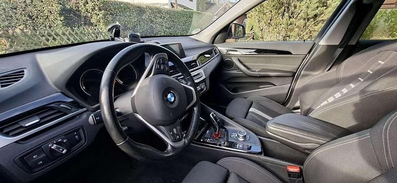 Weiß Gebraucht 2019 BMW X1 Sport Line SUV | 16.500 € (Superpreis) - Bild 1/4