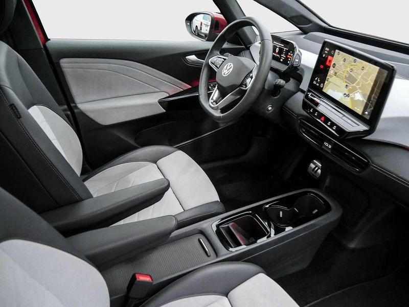 Gebraucht VW ID.3 Pro 150 kW (204 PS) 2023 Kings red metallic Kleinwagen