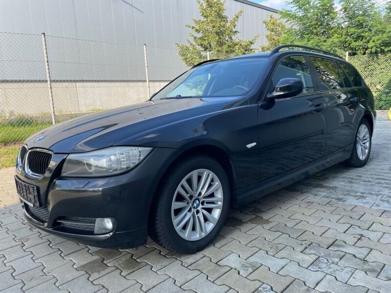 Schwarz Gebraucht 2009 BMW 318 Performance Kombi | 4.590 € (Superpreis) - Bild 1/4
