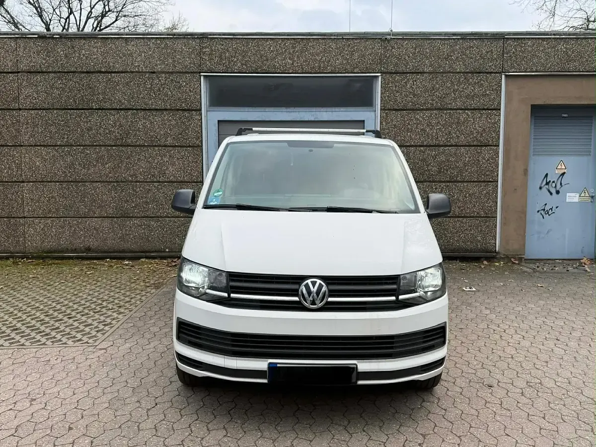 Second-hand VW Transporter 150 CP (110 kW) 2019 Alb Van