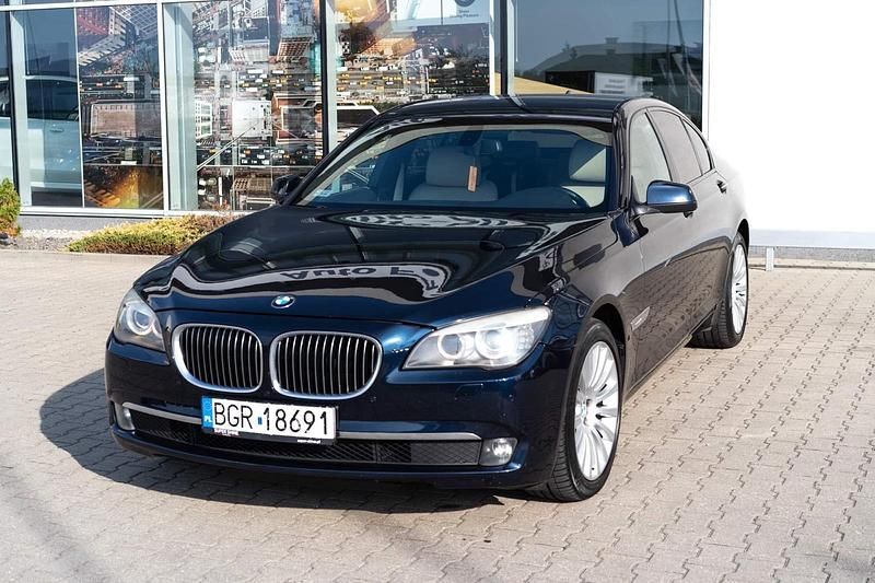Gebraucht BMW 730 245 PS (180 kW) 2009 Blau Limousine