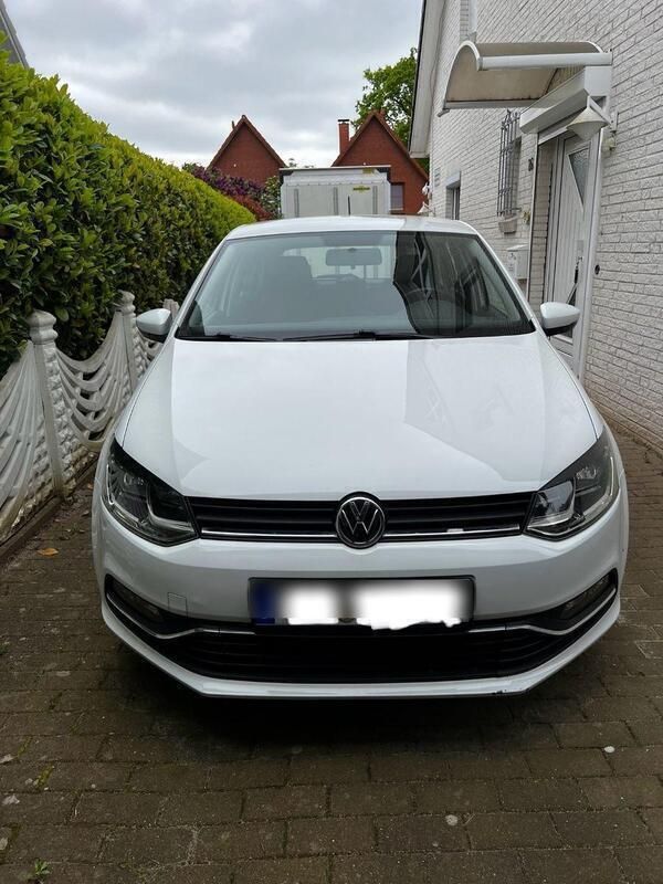 Weiß Gebraucht 2016 VW Polo Kleinwagen | 11.000 € (Fairer Preis) - Bild 1/4