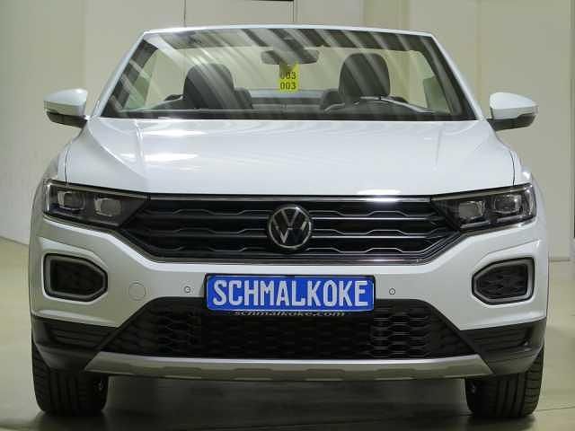Weiss Gebraucht 2021 VW T-Roc Active SUV | 21.950 € (Guter Preis) - Bild 1/4