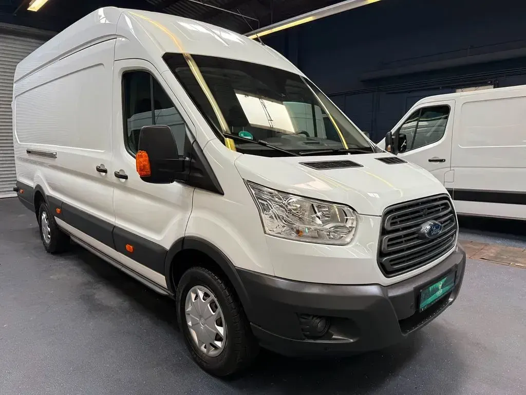 Gebraucht Ford Transit 131 PS (96 kW) 2019 Weiß Van