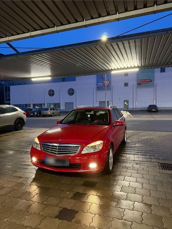 Gebraucht Mercedes C200 Elegance 136 PS (100 kW) 2009 Rot Kombi