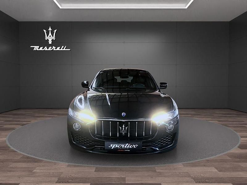Gebraucht Maserati Levante 430 PS (316 kW) 2018 Schwarz SUV