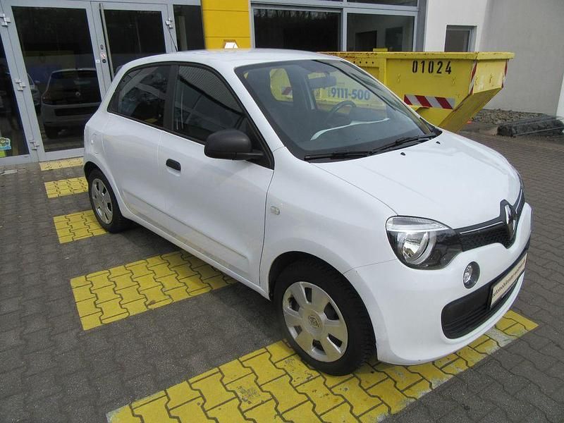 Gebraucht Renault Twingo Life 69 PS (50 kW) 2016 Weiss Kleinwagen
