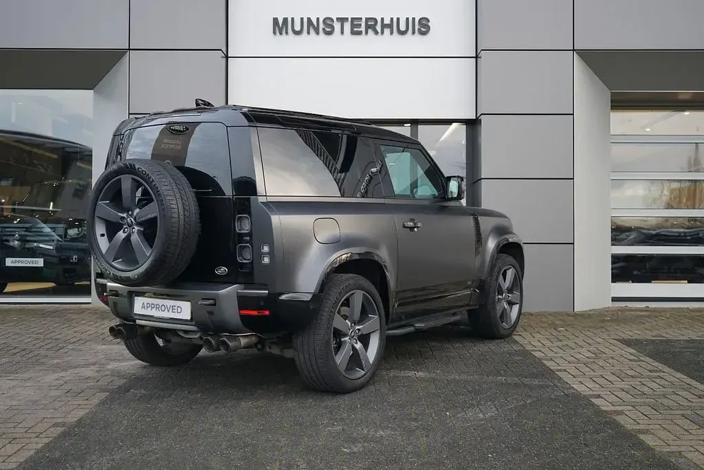 Gebraucht Land Rover Defender Carpathian Edition 525 PS (386 kW) 2024 Grau SUV