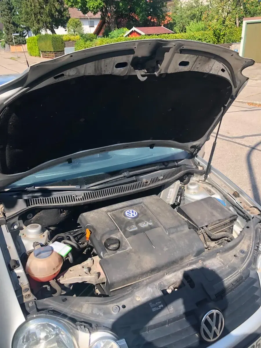 Gebraucht VW Polo Basis 57 PS (41 kW) 2002 Silber Kleinwagen