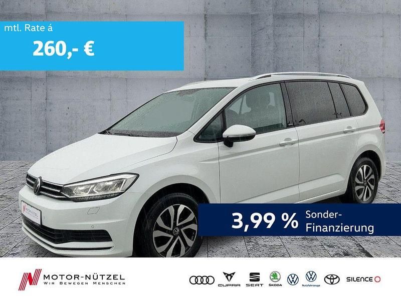 Weiß Gebraucht 2021 VW Touran Active Van / Kleinbus | 22.630 € (Fairer Preis) - Bild 1/4