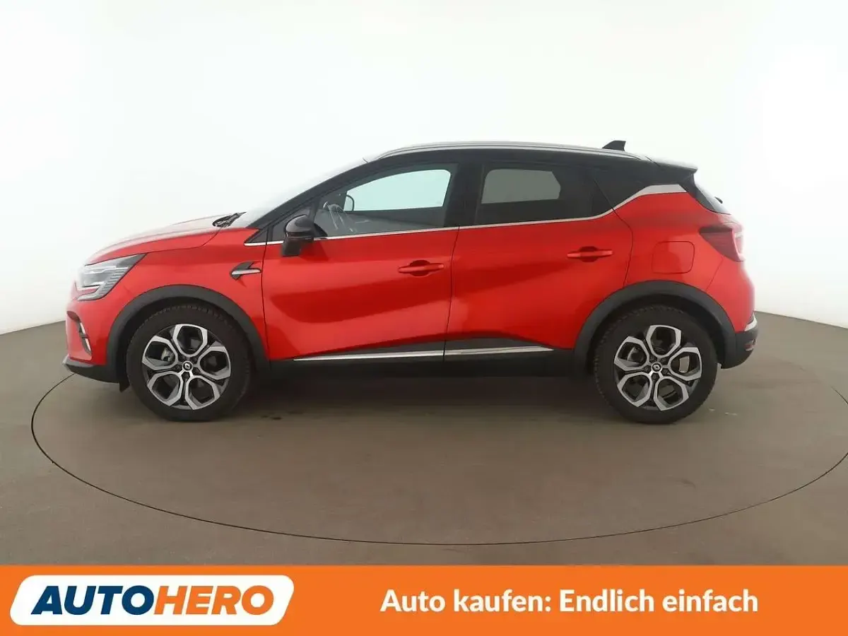 Używany Renault Captur Techno 158 KM (116 kW) 2023 Czerwony SUV