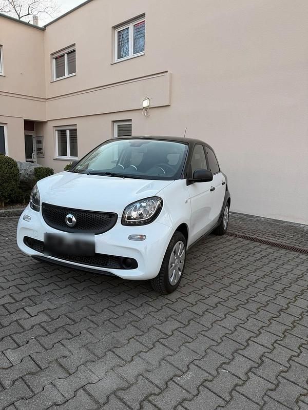 Gebraucht Smart ForFour 90 PS (66 kW) 2018 Weiß Kleinwagen