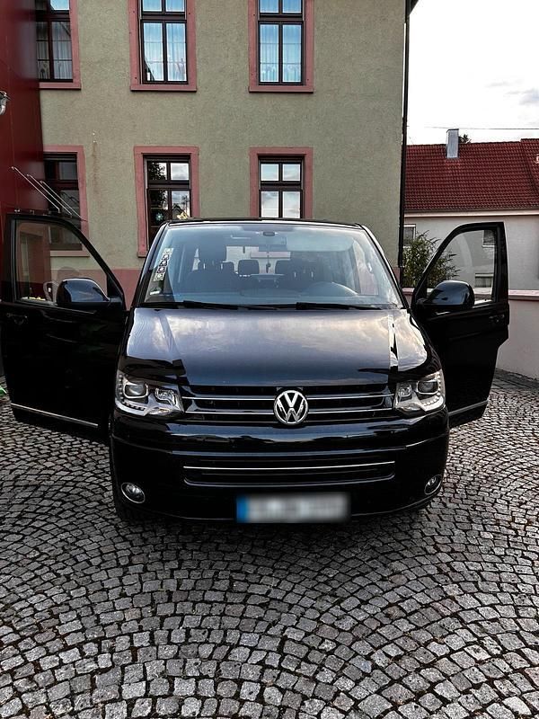 Schwarz Gebraucht 2014 VW Multivan Van / Kleinbus | 22.900 € - Bild 1/4