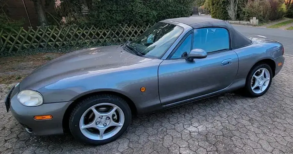 Gebraucht Mazda MX5 110 PS (80 kW) 2000 Silber Cabrio