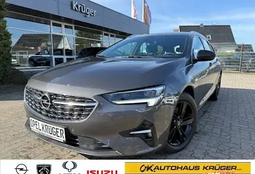 Gebraucht Opel Insignia Elegance 174 PS (127 kW) 2022 Mondstein grau/e:vulkan grau Kombi