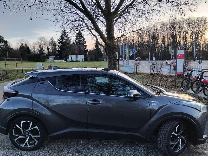 Gebraucht Toyota C-HR Lounge 98 PS (72 kW) 2018 Grau SUV