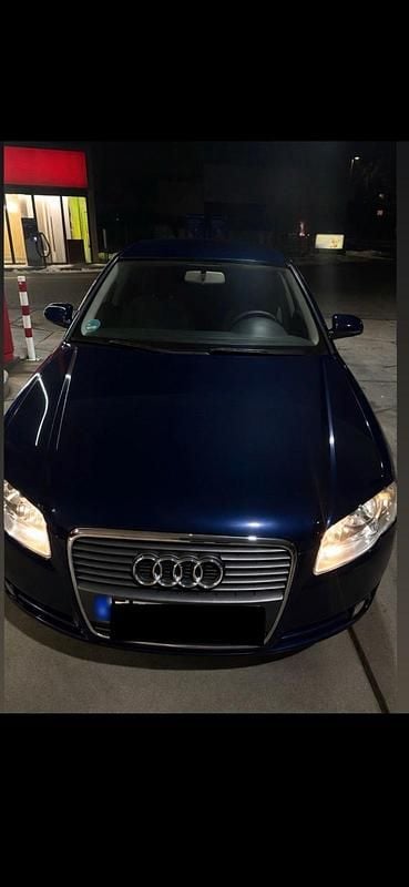 Second-hand Audi A4 2005 Albastru Berlinǎ
