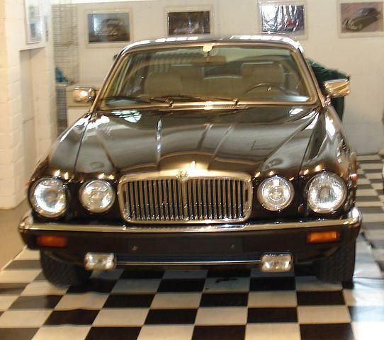 Gebraucht Jaguar XJ12 264 PS (194 kW) 1988 Schwarz Limousine