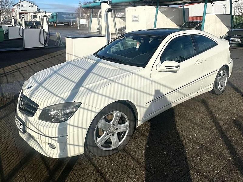 Gebraucht Mercedes CLC180 143 PS (105 kW) 2007 Weiß Kleinwagen