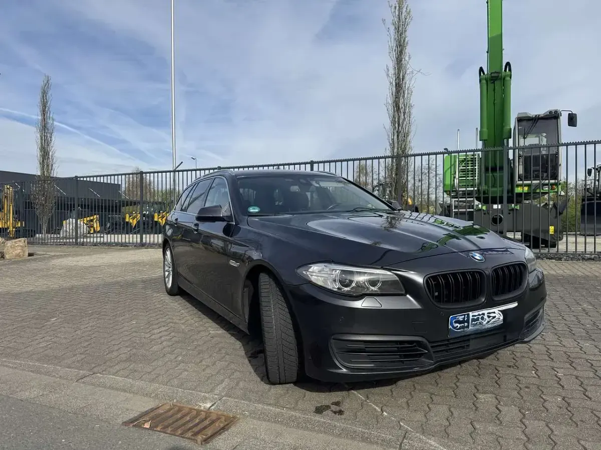 Gebraucht BMW 525 Luxury Line 218 PS (160 kW) 2015 Andere farben Kombi