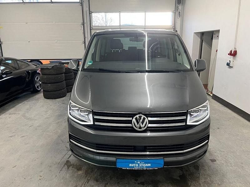 Gebraucht VW Multivan Highline 204 PS (150 kW) 2018 Grau Van