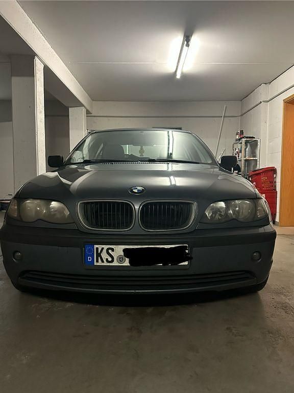 Gebraucht BMW 318 143 PS (105 kW) 2004 Limousine