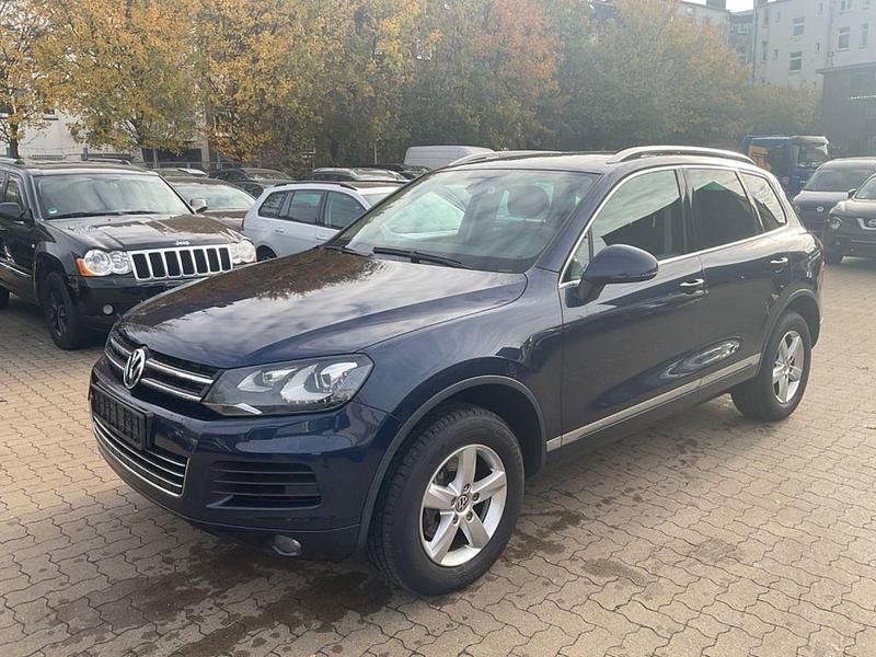 Blau Gebraucht 2011 VW Touareg SUV | 11.490 € (Guter Preis) - Bild 1/4