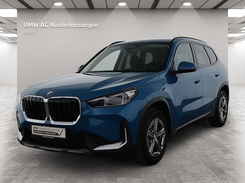 Blau Gebraucht 2024 BMW X1 SUV | 39.880 € (Guter Preis) - Bild 1/4