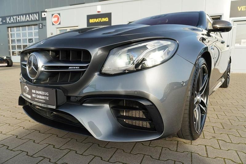 Gebraucht Mercedes E63 AMG AMG 612 PS (450 kW) 2018 Grau Limousine