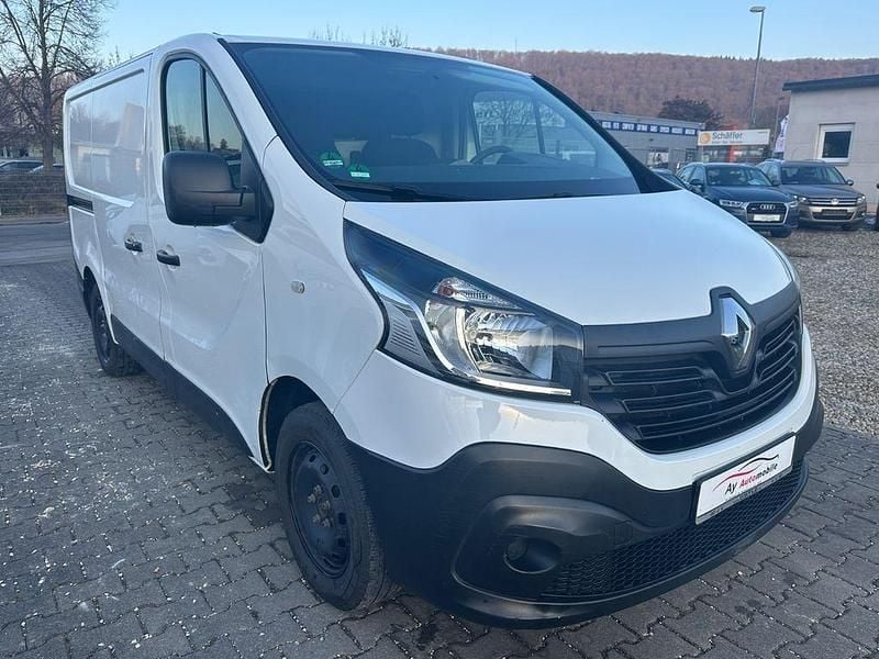 Gebraucht Renault Trafic Komfort 120 PS (88 kW) 2019 Weiß Van / Kleinbus